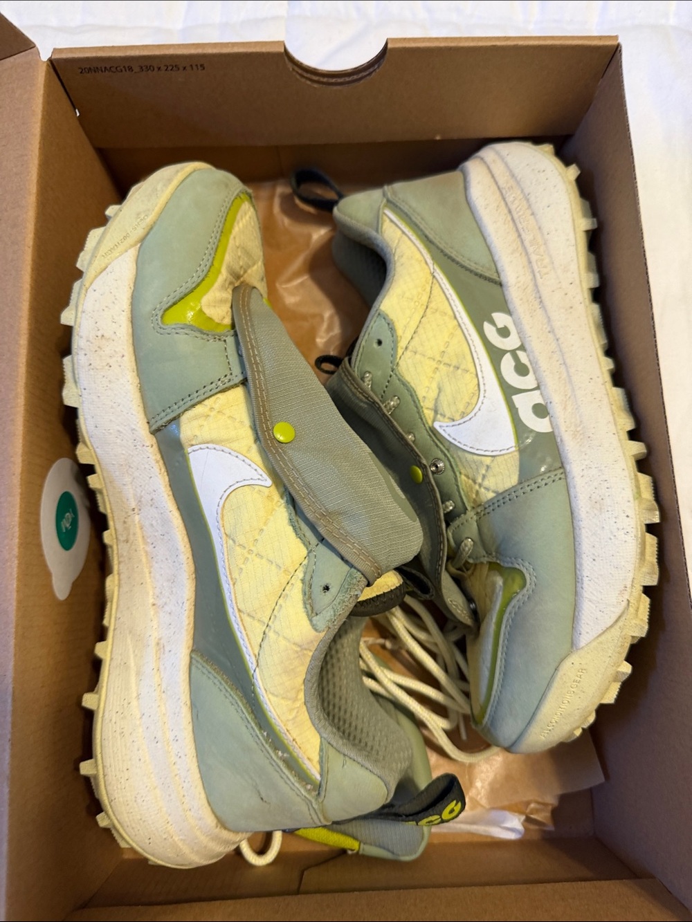 Nike ACG Low-Top Trail Sneakers in Light Green/Yellow hiking sneakers